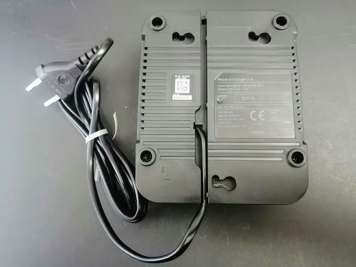 Акумулятор 3,0 Аh 18V Einhell Power-X-Change + Зарядний пристрій (4512041)
