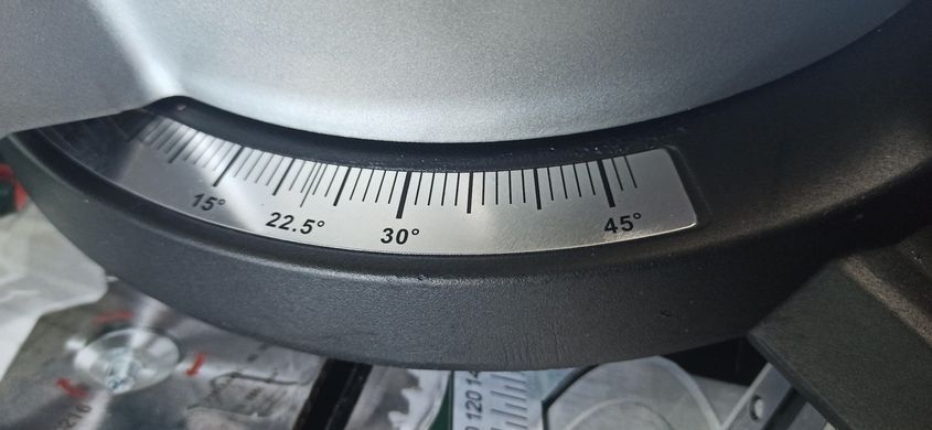 Торцювальна пилка з протяжкою Metabo KGS 216 M Laser Led (619260000)