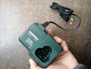 Зарядний пристрій LC 12, 10,8&ndash;12 В Metabo (627108000)