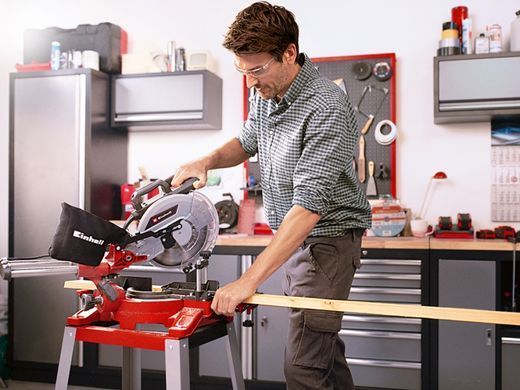 Торцювальна пилка з протяжкою Einhell TC-SM 2532/1 U (4300805)
